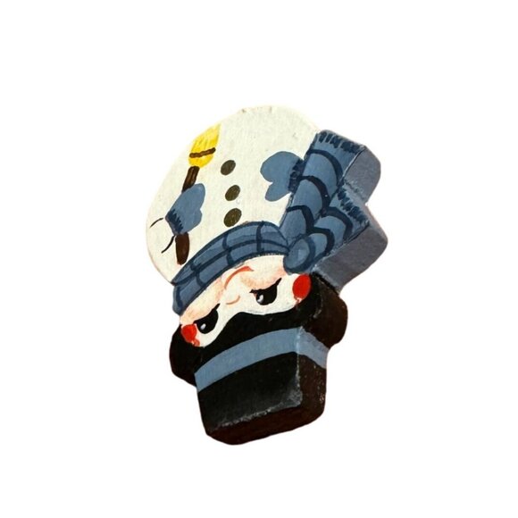 Hand Painted Wooden Snowman Brooch Pin Christmas Accessory Winter Holiday Gift V - Picture 2 of 5